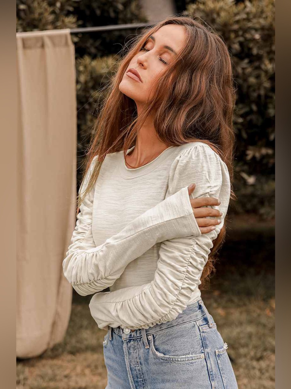 Free People “Natasha” Beige Ruched Long Sleeves Round Neck Top Size Medium